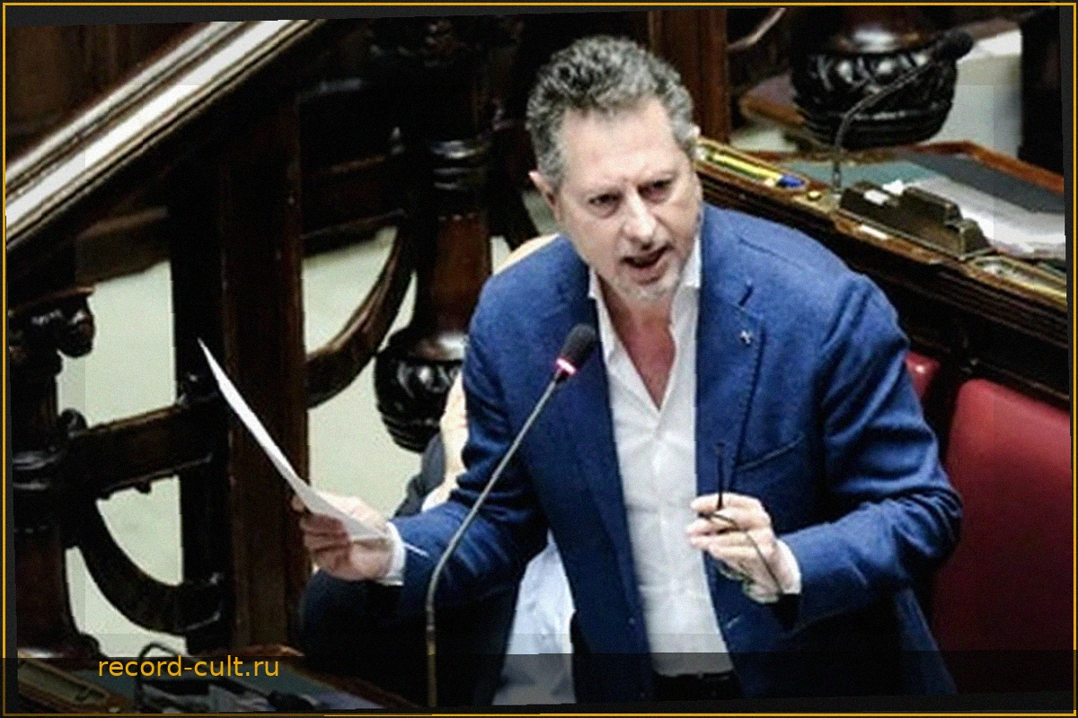 Borrelli оскорбил Музумечи и Сицилию: "На деревьях ели бананы", министр его "заморозил"
