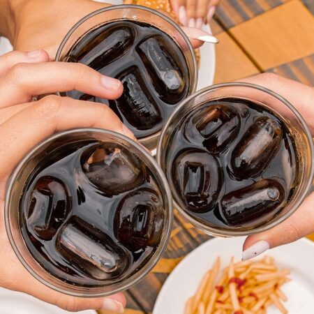 Подсластители связаны с риском раннего полового созревания у детей