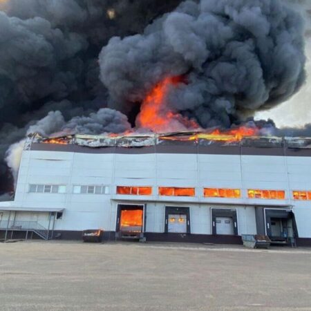 Пожар на складе в Подмосковье локализован