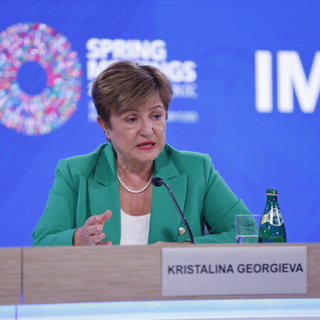 Глава МВФ предупреждает о тревожной эре неопределенности для мировой экономики