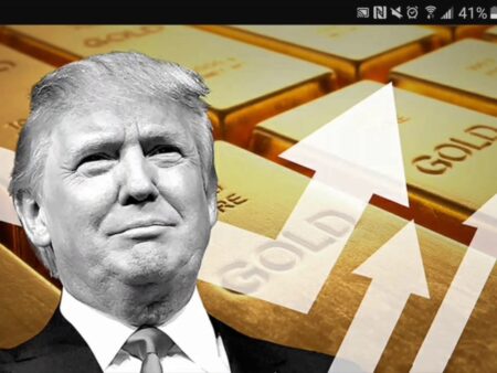 Исторический взлет золота: Как политика Трампа и ослабление доллара вынуждают инвесторов искать спасение в драгметаллах