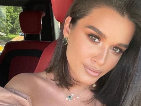 Ксения Бородина стала жертвой кибермошенников: Instagram-аккаунт телеведущей взломан