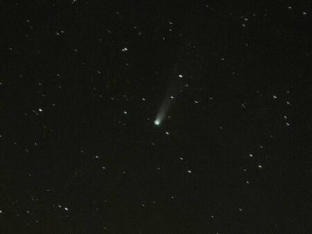 Житель Свердловской области сфотографировал редкую комету C/2025 A6