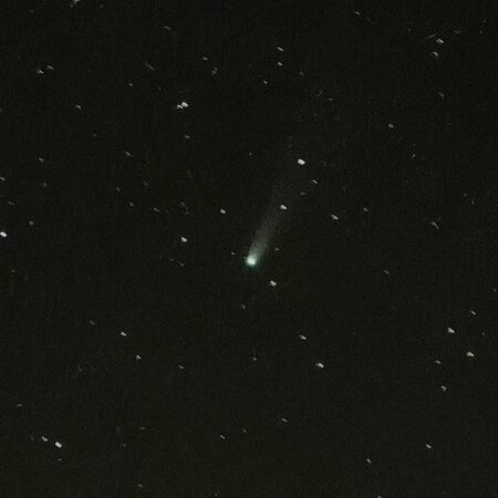 Житель Свердловской области сфотографировал редкую комету C/2025 A6