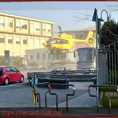 В Бергамо школьник ранил ножом учительницу перед школой: ее состояние тяжелое