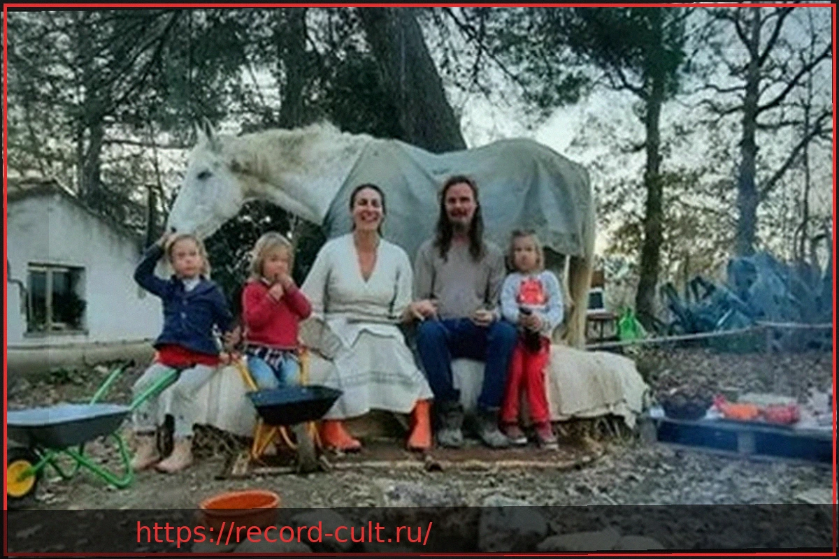 Preview Семья из леса: Мучительный видеозвонок с плачущими детьми и их слова