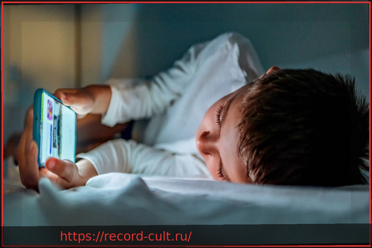 Preview Половина родителей в тревоге из-за медиазависимости детей