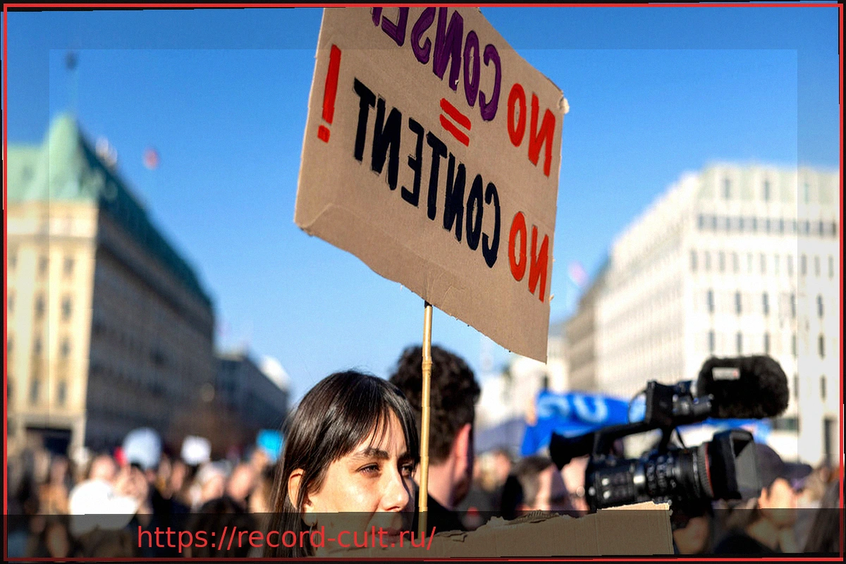 Preview Цифровое насилие над женщинами: «Реальное и физически ощутимое»