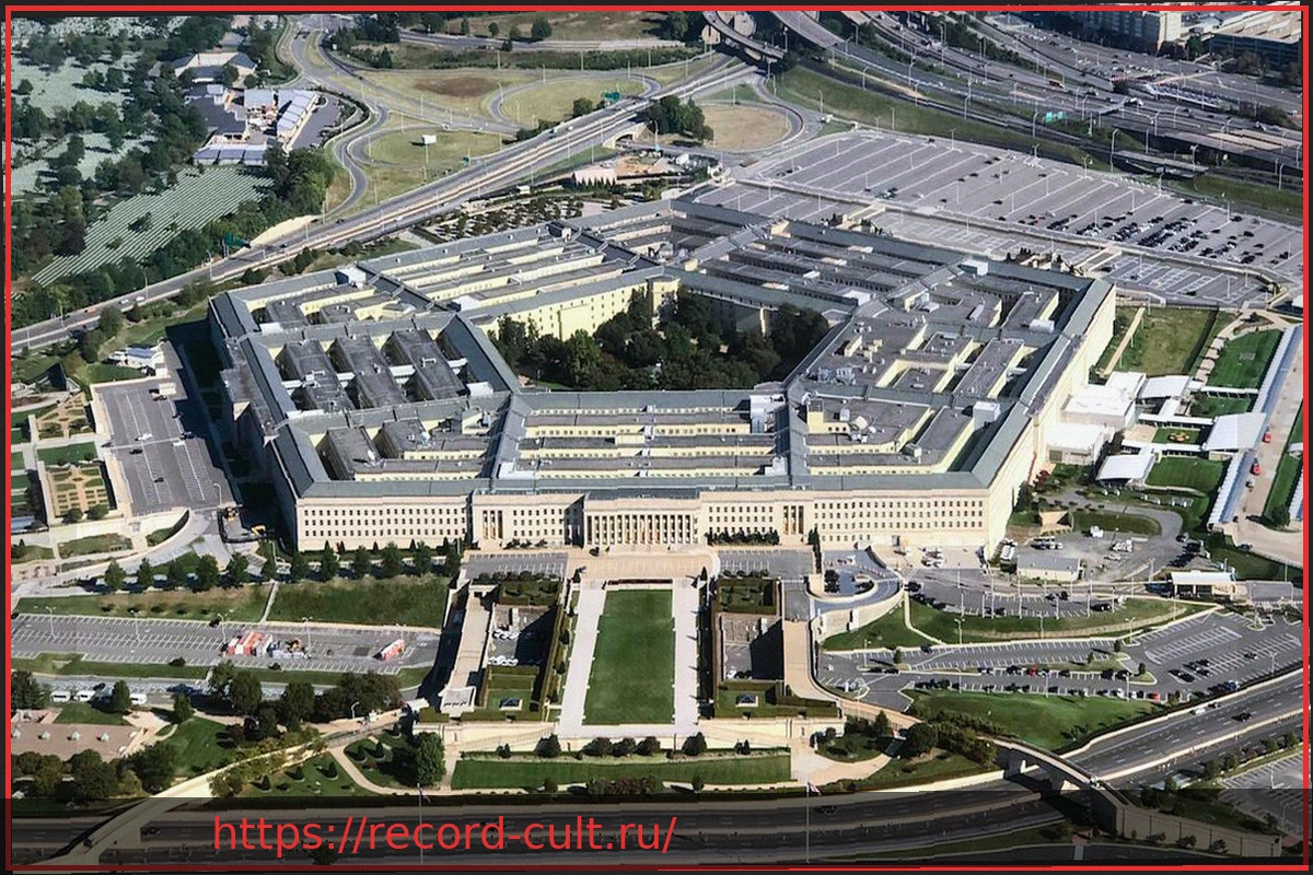 Preview Google ведет переговоры о внедрении Gemini в секретные системы Пентагона на фоне гонки вооружений в сфере ИИ