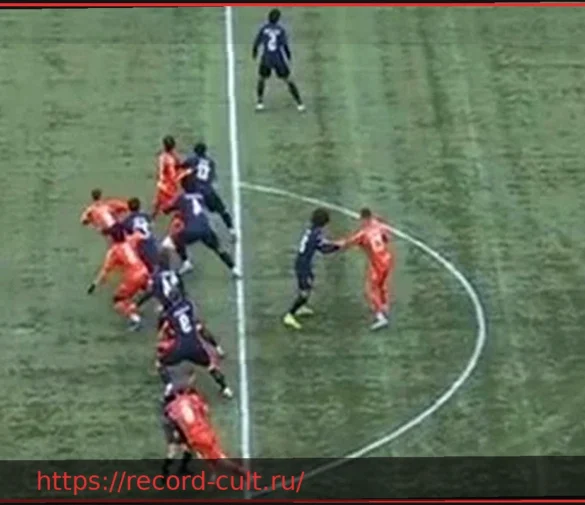 Офсайд: правило Венгера впервые применено – обратите внимание на это фото