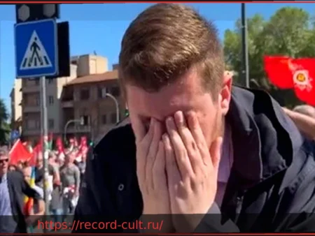 Инцидент на 25 апреля: глава итальянских радикалов пострадал от перцового баллончика