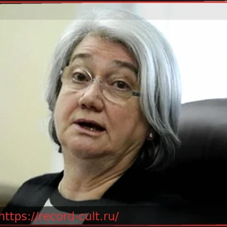 Рози Бинди, возрождённая «широким фронтом», мечтает быть избранной в президентский дворец
