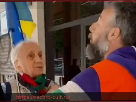 80-летний активист с украинским флагом удален с шествия 25 апреля в Болонье: вызван гнев