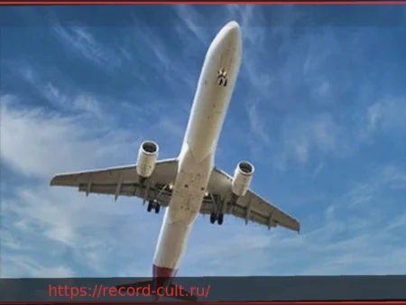 Пилот Air Canada почувствовал себя плохо во время полета: паника на борту